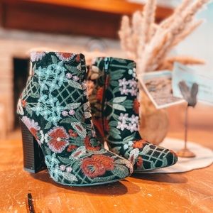 Embroidered Bootie / Black Bootie / Boho Boots